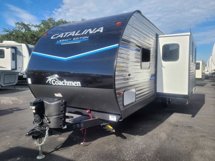 Thumbnail Photo undefined for New 2023 Coachmen Catalina Legacy Edition 293QBCK